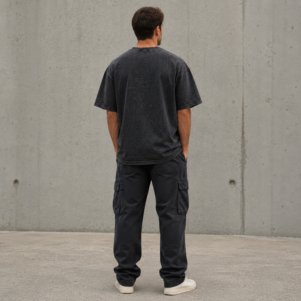 Rückseite des schwarzen Palmex Essentials Washed Oversize T-Shirts mit cleanem Streetwear-Design.